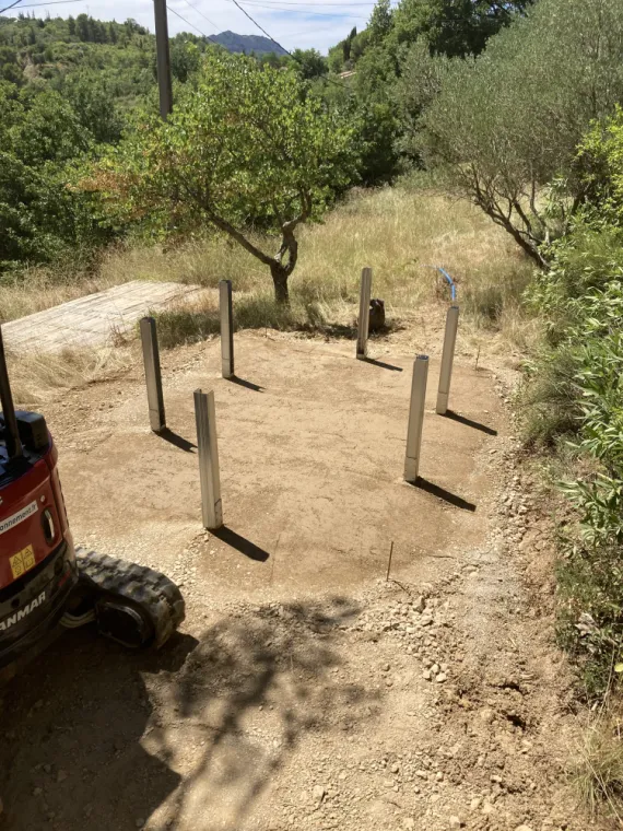 Création d'une plateforme stabilisé pour la pose d'une piscine hors sol à Clermont l'Hérault, Clermont-l'Hérault, ABJ ENVIRONNEMENT