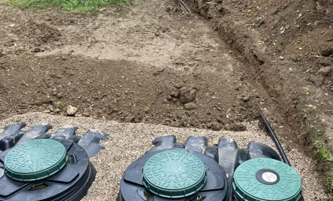 Vue d'ensemble cuve + champ d'épandage avec pompe de relevage