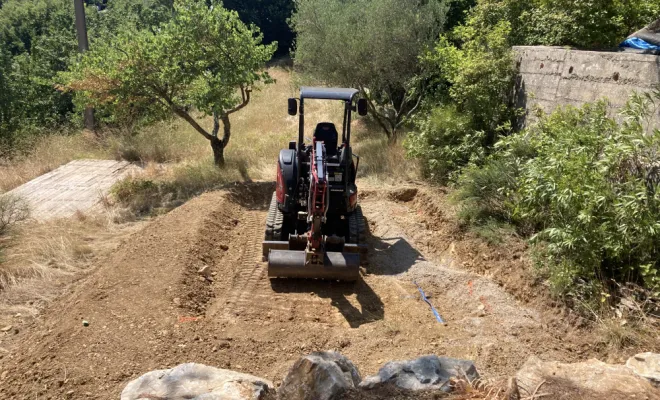 Création d'une plateforme stabilisé pour la pose d'une piscine hors sol à Clermont l'Hérault, Clermont-l'Hérault, ABJ ENVIRONNEMENT