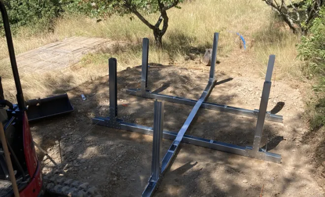 Création d'une plateforme stabilisé pour la pose d'une piscine hors sol à Clermont l'Hérault, Clermont-l'Hérault, ABJ ENVIRONNEMENT