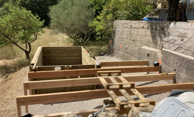 Pose d'une piscine bois hors sol + création d'une terrasse bois sur pilotis, Clermont-l'Hérault, ABJ ENVIRONNEMENT